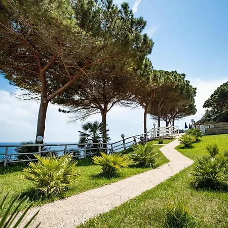 Reale Apart-hotel 4*