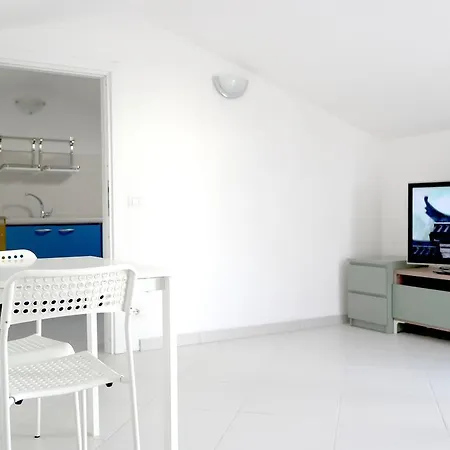 Lägenhetshotell Reale Porto Azzurro