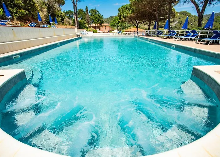 Reale מלון דירות